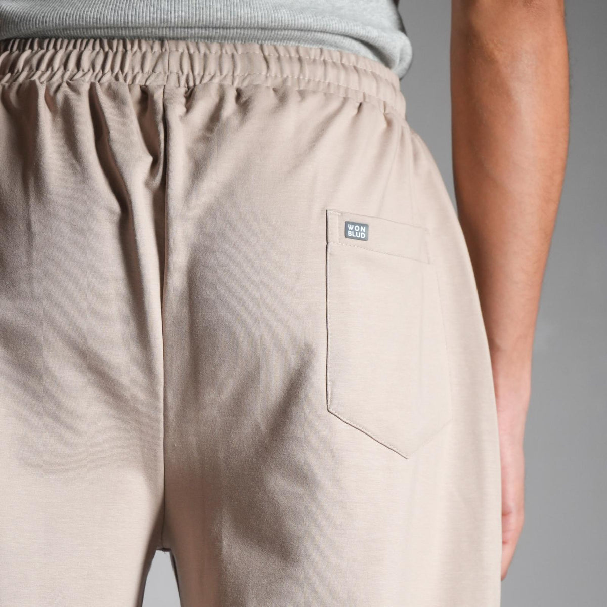 BEIGE LOUNGE FIT PANTS (UNISEX)