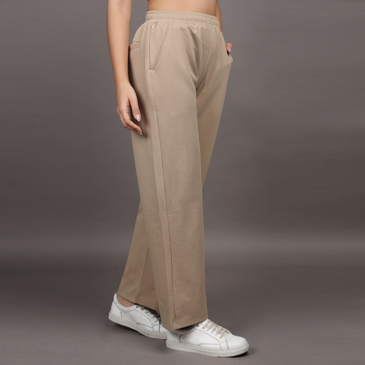 BEIGE LOOSE FIT PANTS (UNISEX)