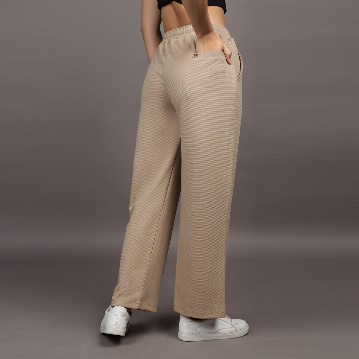 BEIGE LOOSE FIT PANTS (UNISEX)