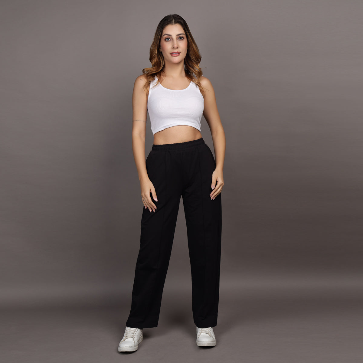 BLACK LOUNGE FIT PANTS (UNISEX)