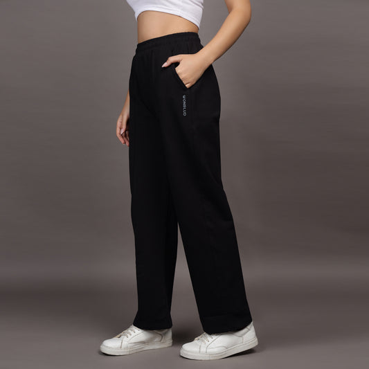 BLACK LOUNGE FIT PANTS (UNISEX)
