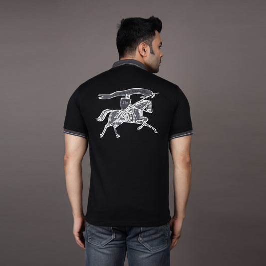 BLACK HORSE PRINT POLO T-SHIRT