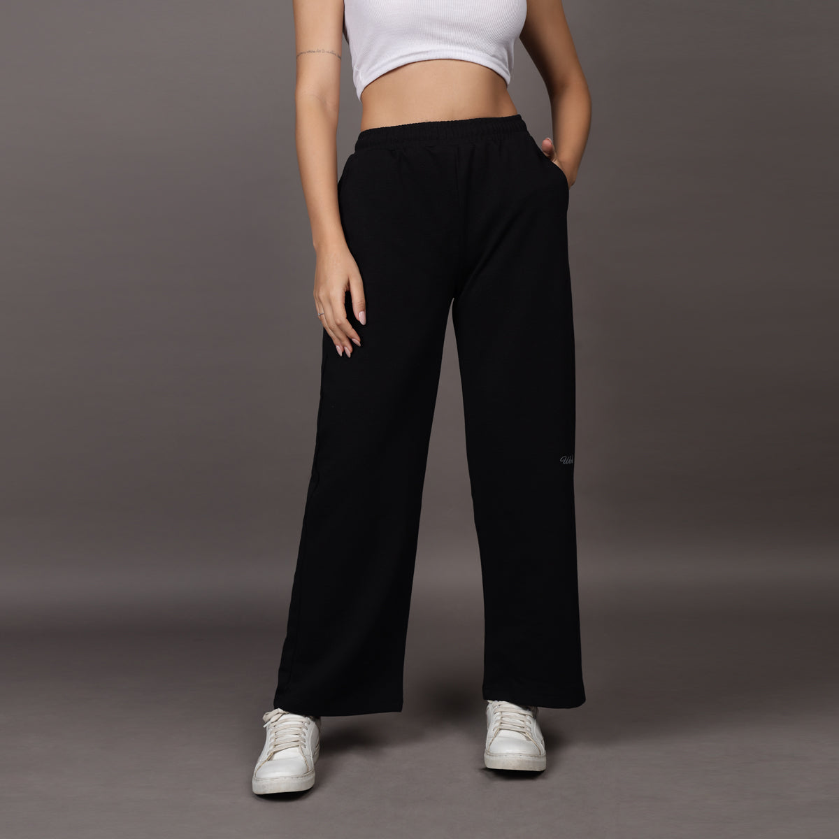 BLACK LOOSE FIT PANTS (UNISEX)