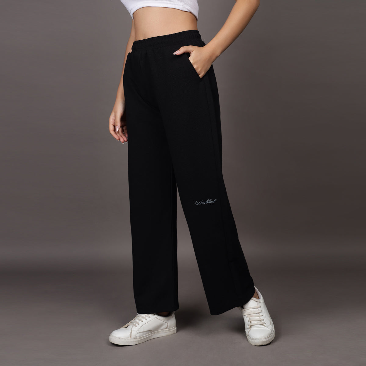 BLACK LOOSE FIT PANTS (UNISEX)