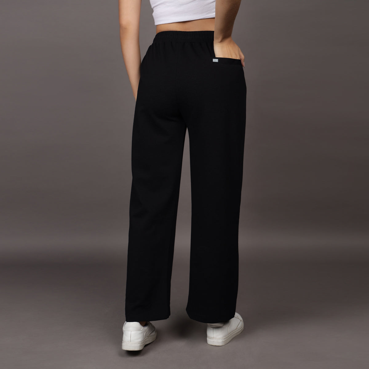 BLACK LOOSE FIT PANTS (UNISEX)