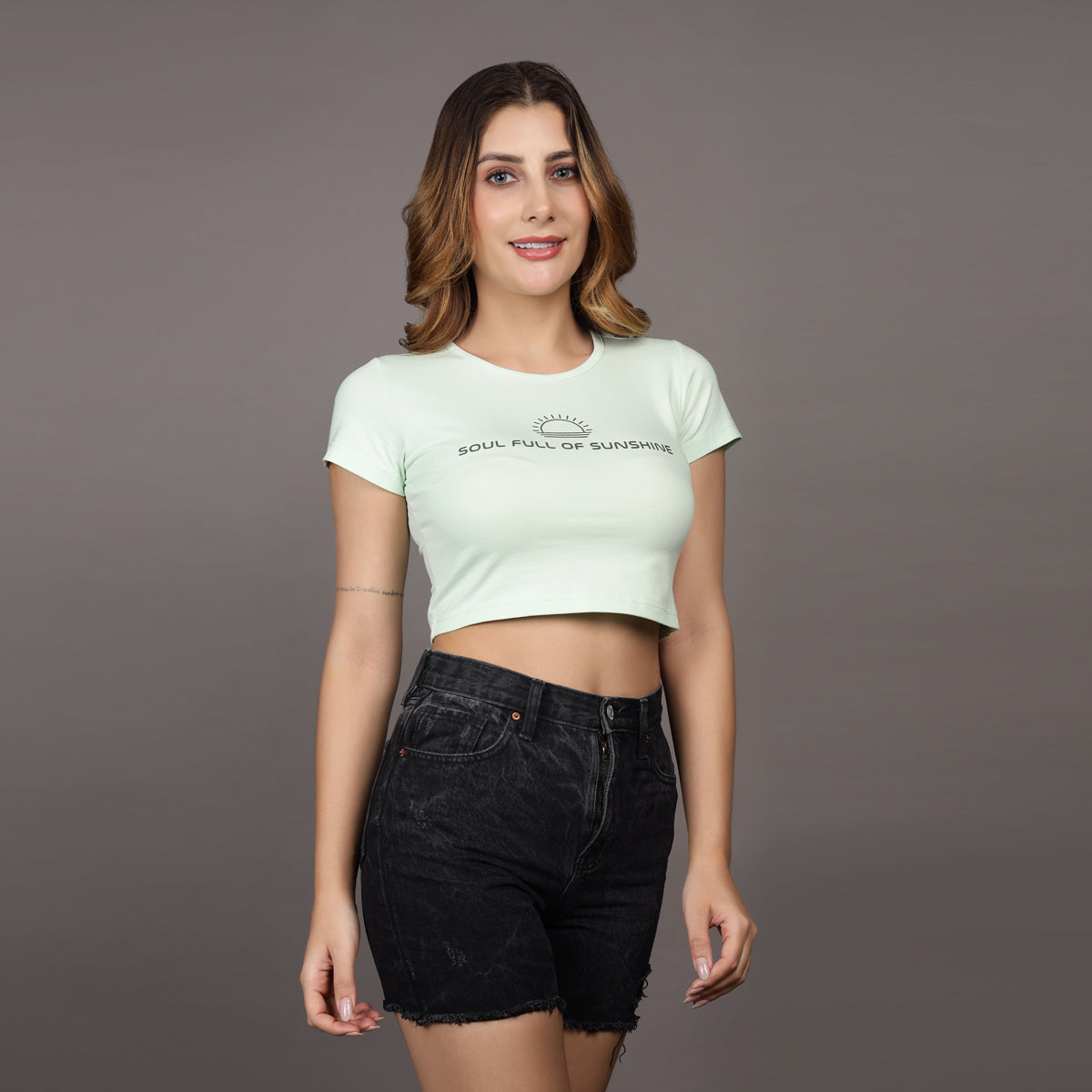 PASTEL GREEN SOUL FULL OF SUNSHINE CROP TEE
