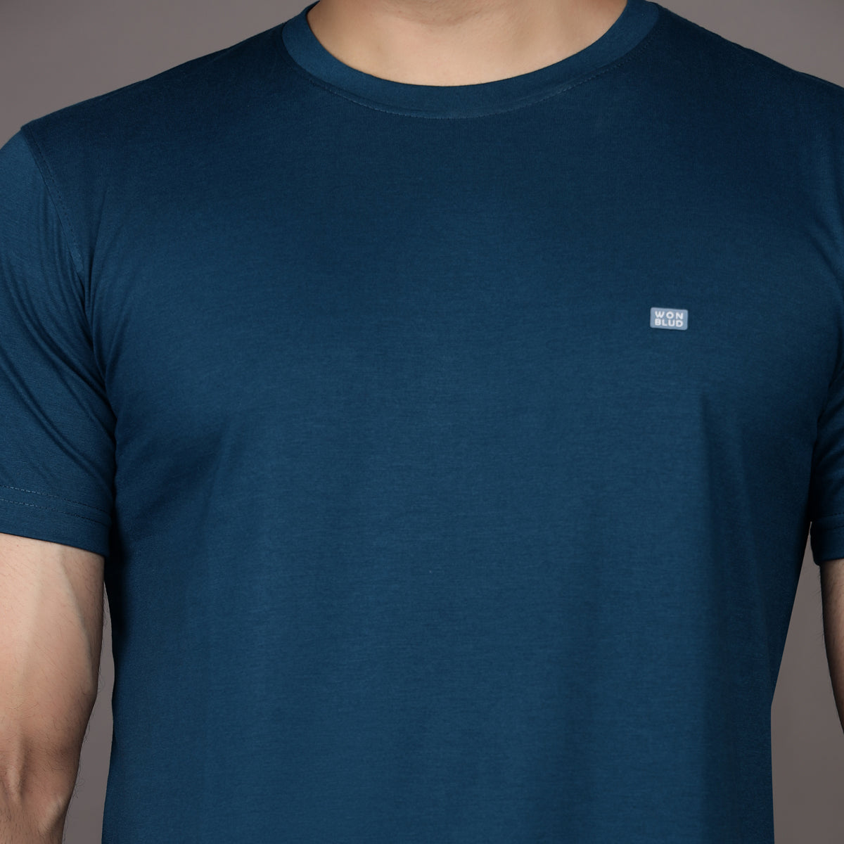 MIDNIGHT BLUE ESSENTIAL T-SHIRT
