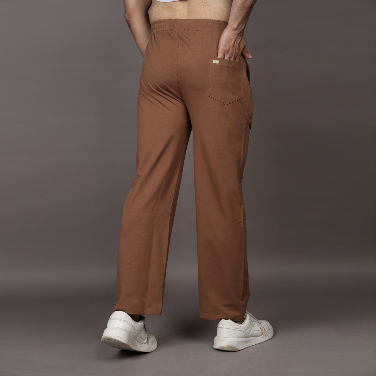 BROWN LOUNGE FIT PANTS (UNISEX)