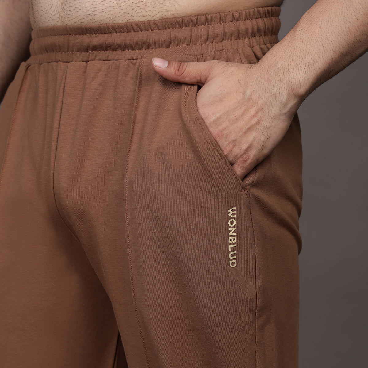 BROWN LOUNGE FIT PANTS (UNISEX)