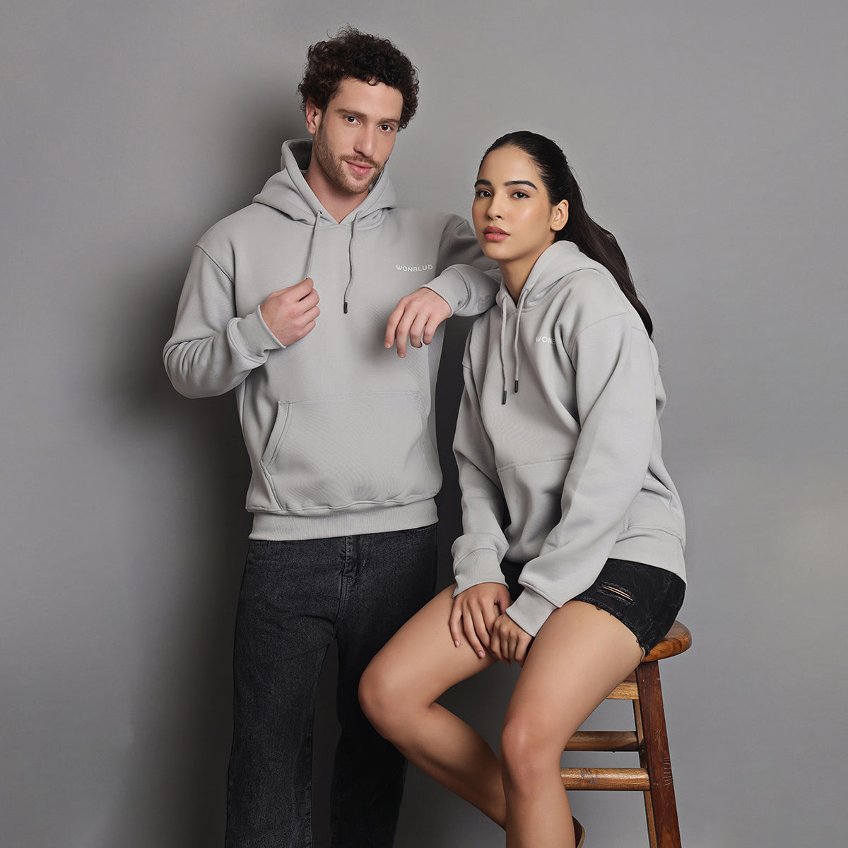 SILVER GREY CLASSIC HOODIE AND SWEATPANTS (SET)