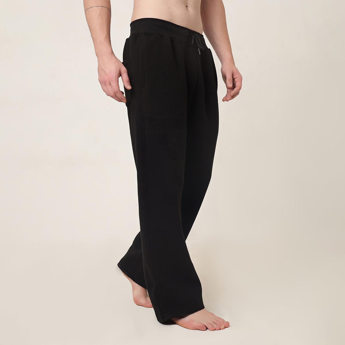 BLACK CLASSIC SWEATPANTS