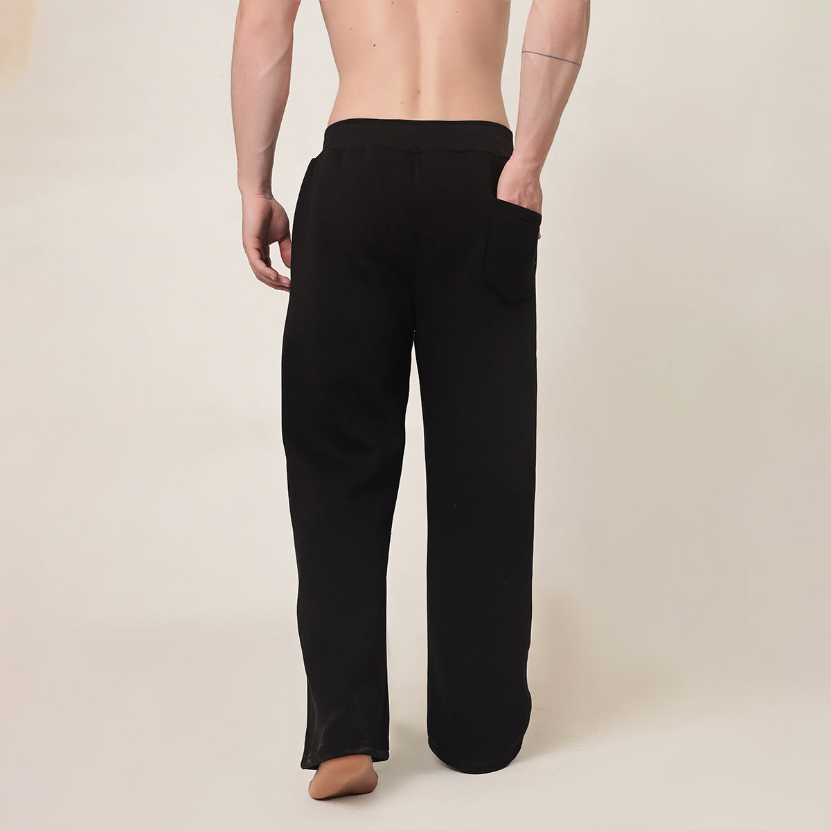 BLACK CLASSIC SWEATPANTS