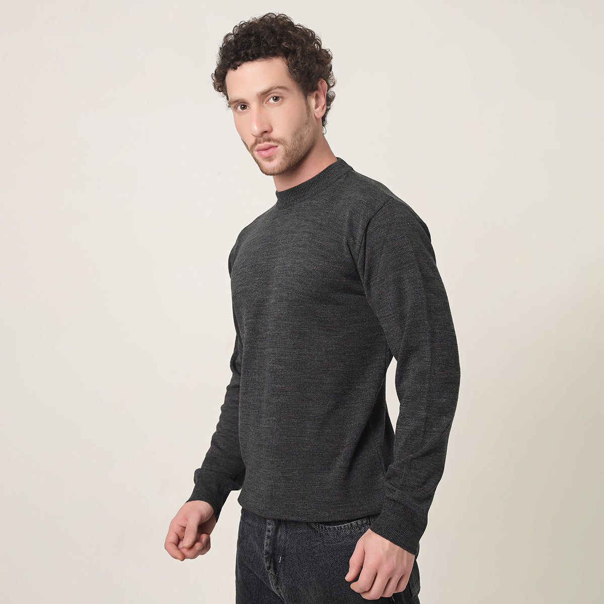 STONE GREY KNITTED ROUND NECK