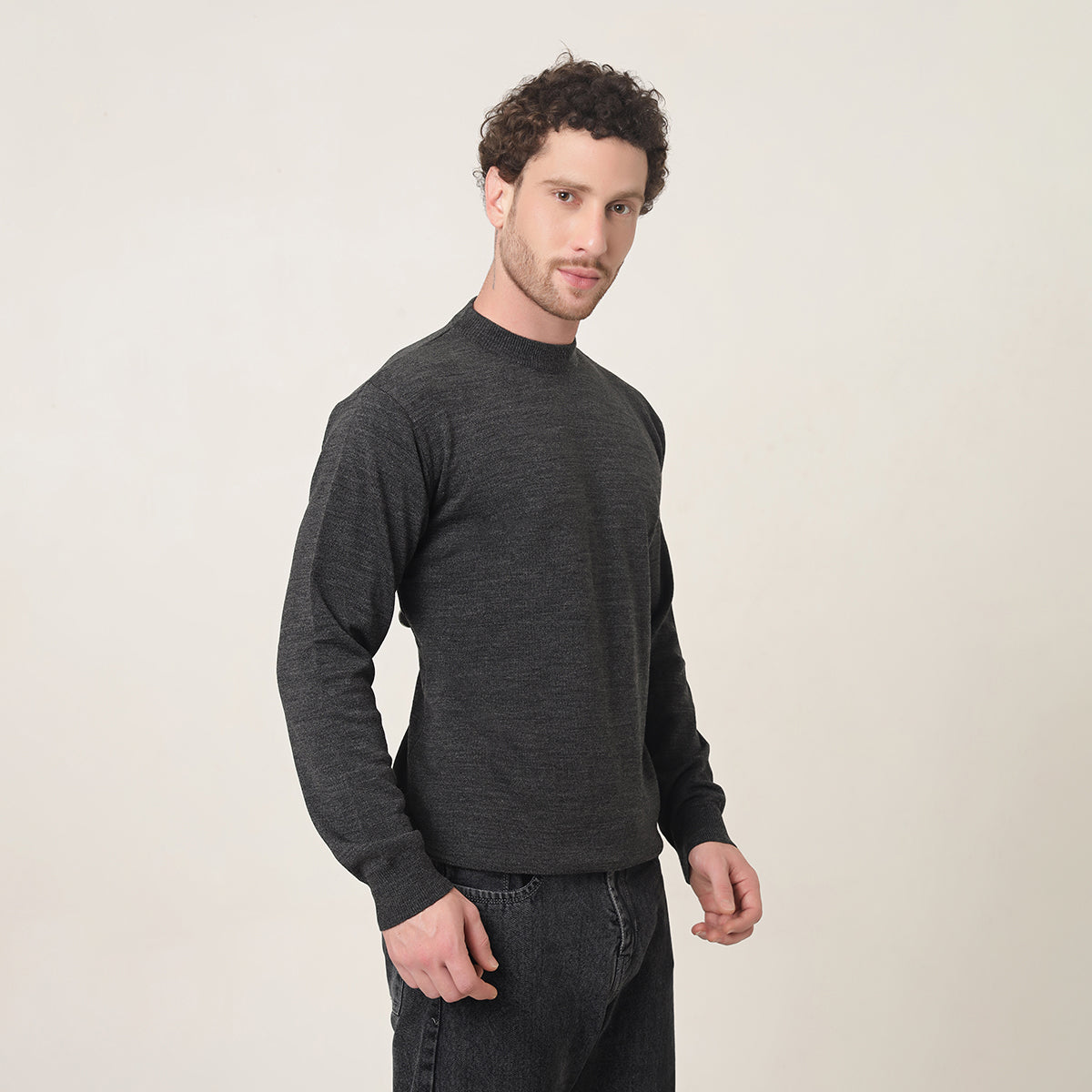 STONE GREY KNITTED ROUND NECK