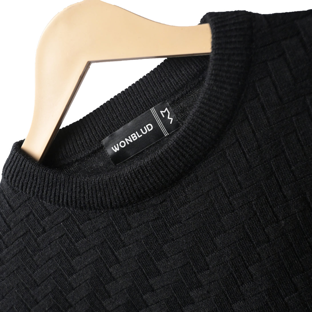 BLACK BASKETWEAVE KNIT SWEATER