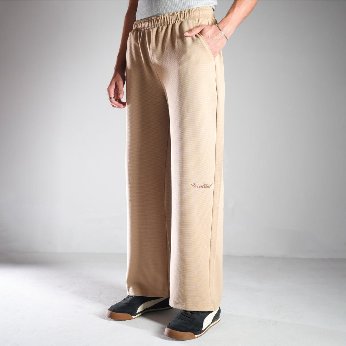 BEIGE LOOSE FIT PANTS (UNISEX)