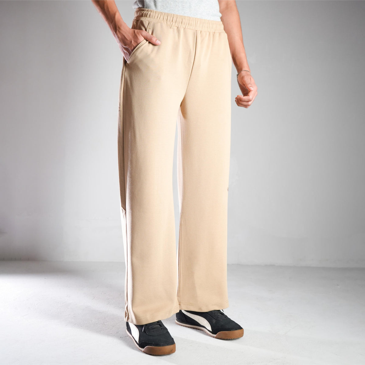 BEIGE LOOSE FIT PANTS (UNISEX)