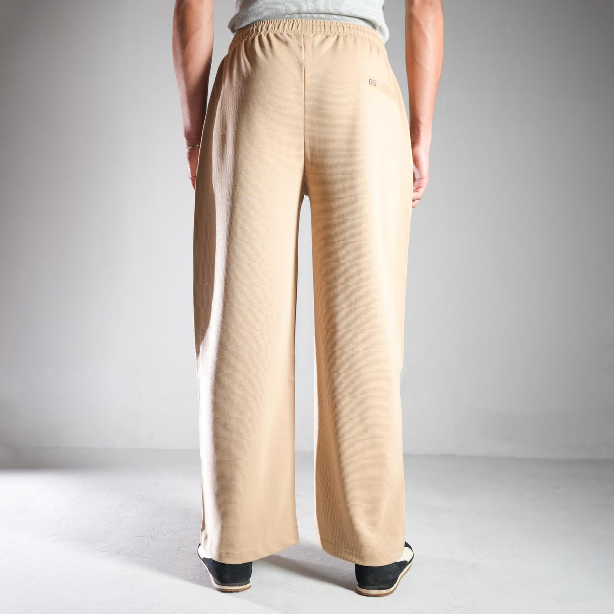 BEIGE LOOSE FIT PANTS (UNISEX)