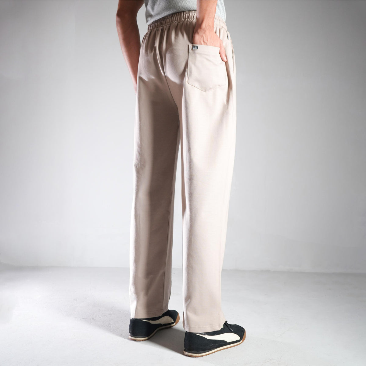 BEIGE LOUNGE FIT PANTS (UNISEX)