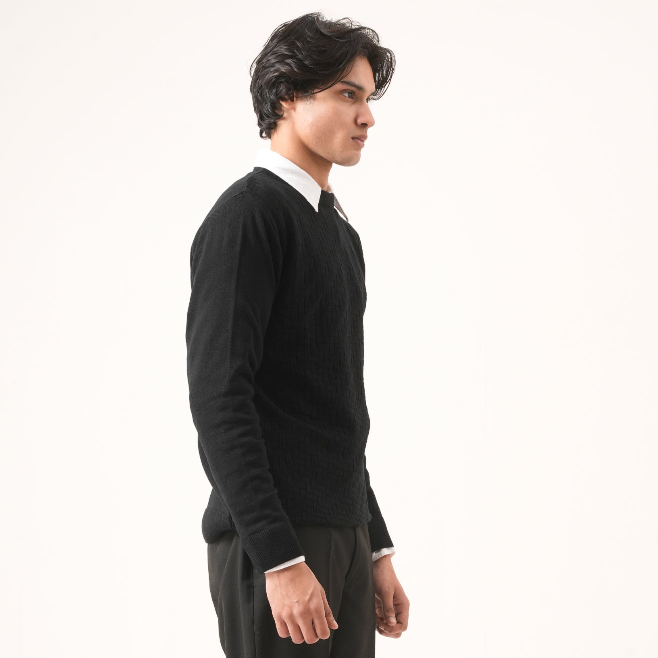 BLACK BASKETWEAVE KNIT SWEATER