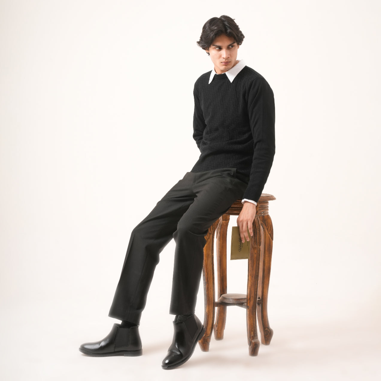 BLACK BASKETWEAVE KNIT SWEATER