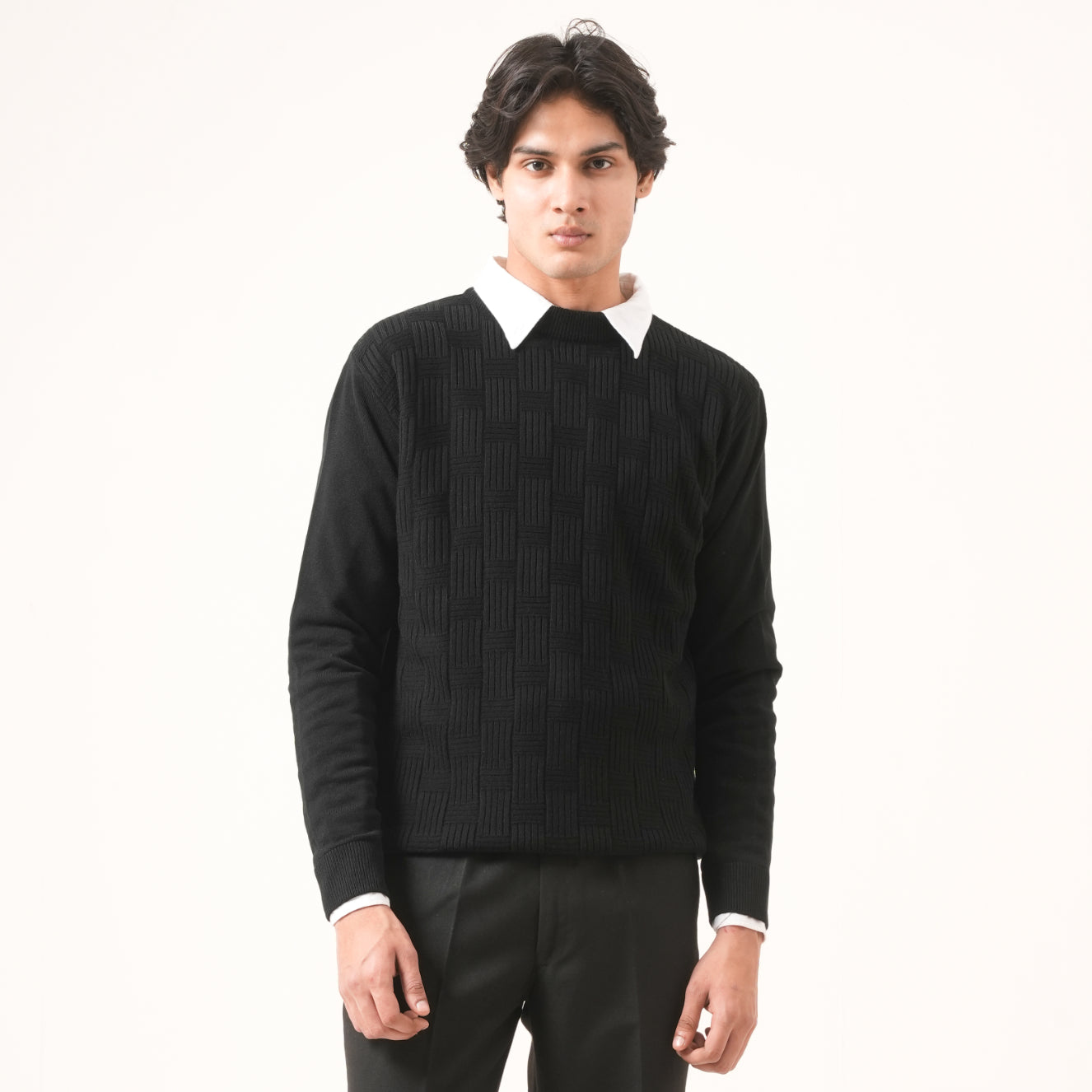 BLACK CROSS-KNIT SWEATER