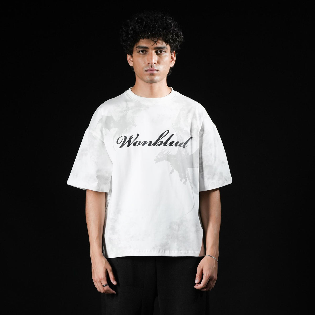 WHITE KINGDOM TSHIRT