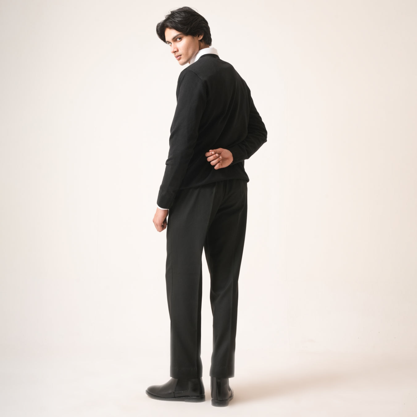 BLACK COTTON PULLOVER