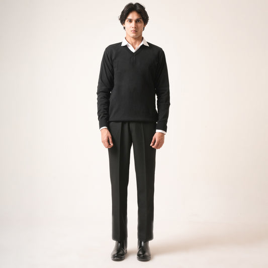 BLACK V-NECK COTTON PULLOVER