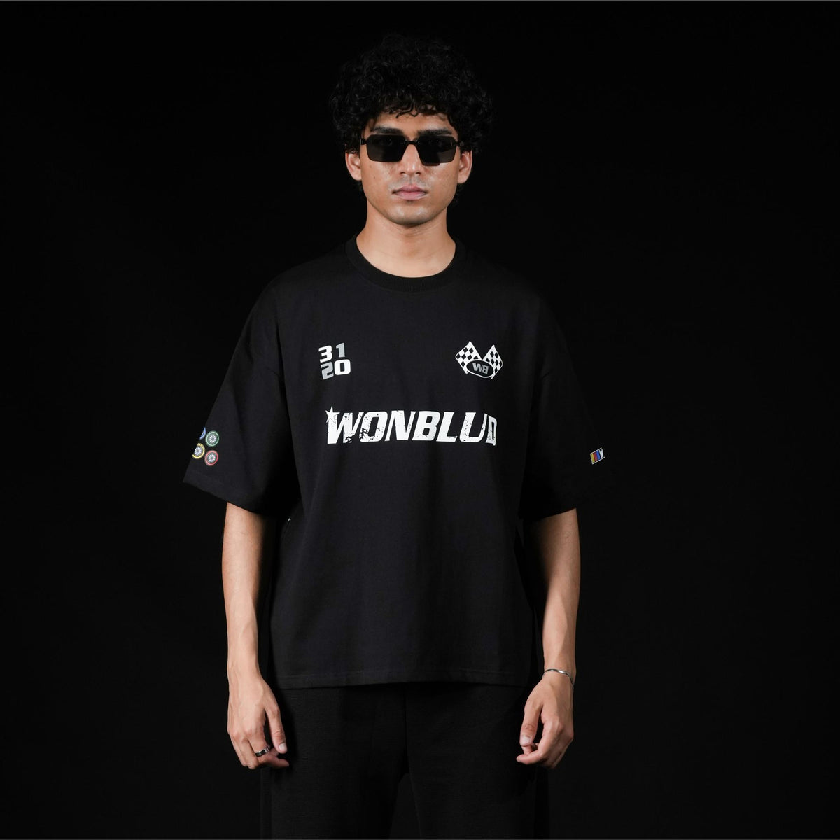 BLACK APEX TSHIRT
