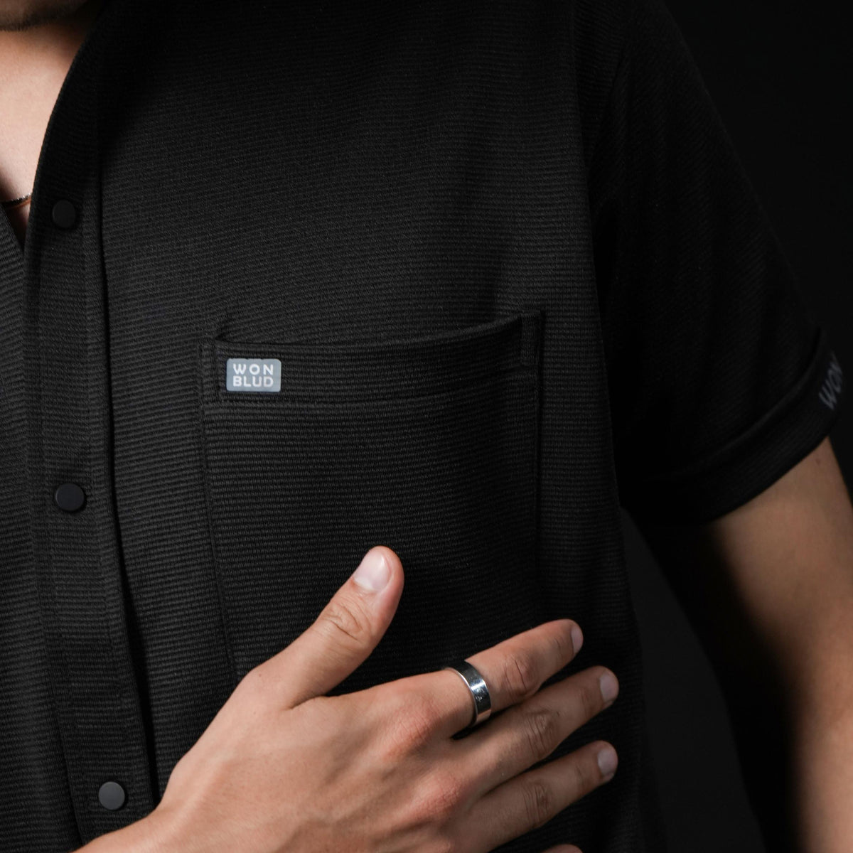 BLACK WB SHIRT