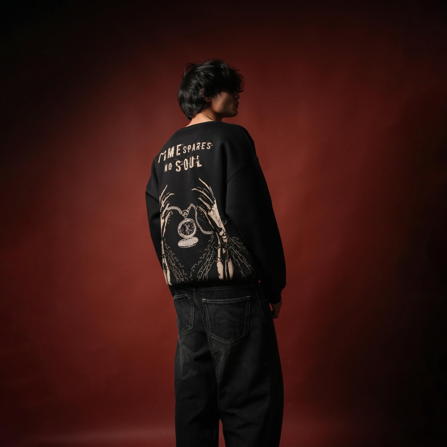 BLACK CLOCK SWEATSHIRT